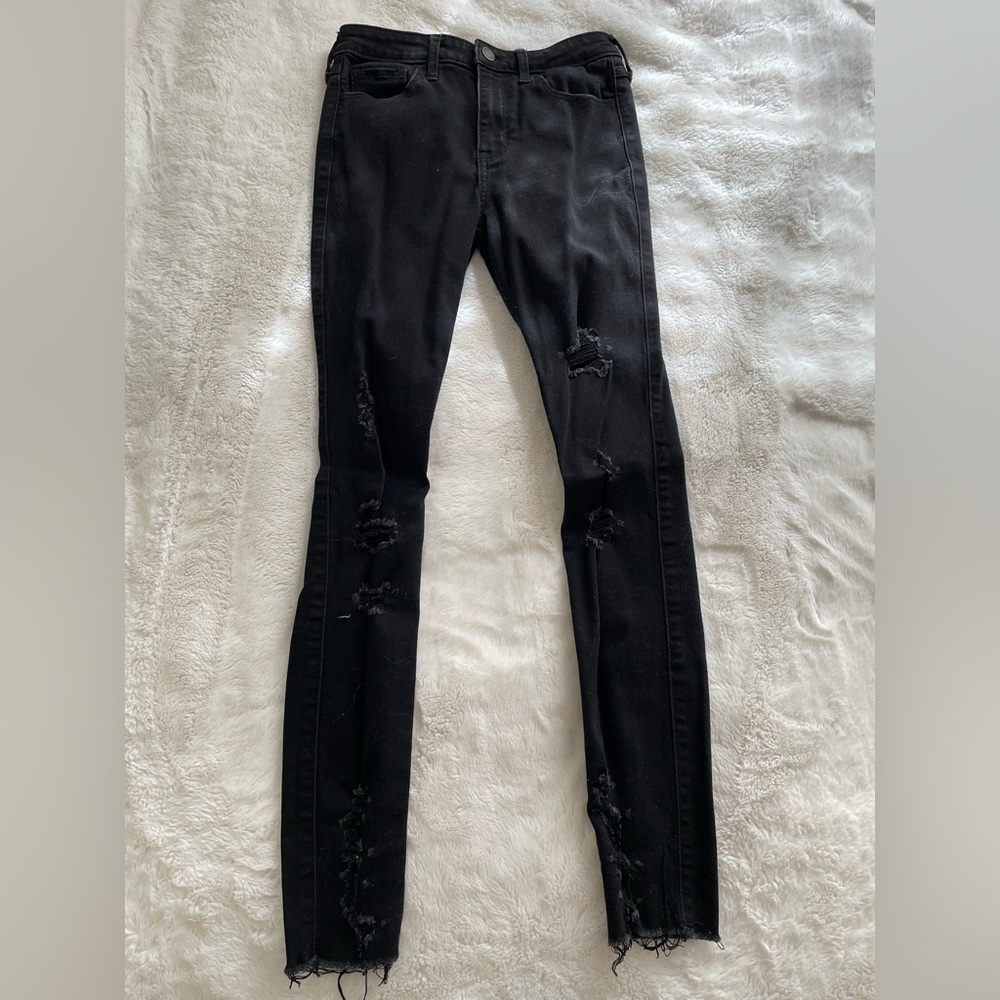 Black Hollister Distressed Jean